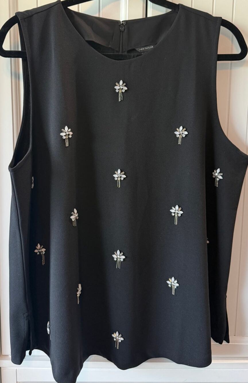 Ann Taylor sleeveless rhinestone beaded sleeveless top black Sx XL NWT